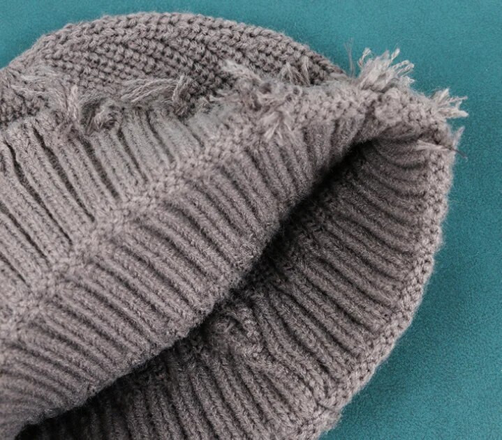 Jaunums Modes trikotāžas Ziemas noplucis caurums Vīriešu Skullies Beanes Unisex Hip-Hop Cieta Silta Cepure sievietēm Dāvanā Touca Cepures