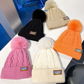 Sieviešu trikotāžas kažokādas Bumbu cepures Ziemas siltas plīša termiski sabiezinātas ikdienišķas pupiņas Cepures āra vēja necaurlaidīga galvaskausa vāciņš