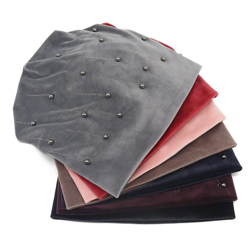 Sieviešu Pērles Beanie Ziemas Samts Mīksts Silts Slouchy Beanies Mode Divslāņu Skullies Beanies Sieviešu cepure ar aplikāciju