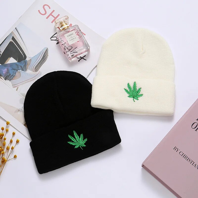 Fashion Weed Leaf Hip Hop Punk Knitting Beanies Мъжки зимни шапки Warm Turban Hat Cap Дамски Skullcaps Beanie Adul Аксесоари