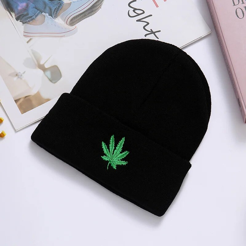 Fashion Weed Leaf Hip Hop Punk Knitting Beanies Мъжки зимни шапки Warm Turban Hat Cap Дамски Skullcaps Beanie Adul Аксесоари