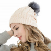 Jauns Add Oder Trikotāžas ziemas cepures Sievietēm Siltas kažokādas Pompons Cepures Augstas kvalitātes Twist Design Meiteņu cepures
