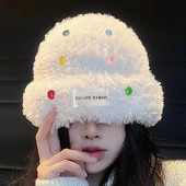 Talvine plüüsist müts Tüdruk armas värviline nööp Dekoratiivne müts Naiste Korea Mood Paksendatud Soe Külmakindlad Mütsid Skullies Nokamütsid