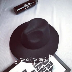 Uued laia äärega tihvtid metallist sõrmused, mustad lameda äärega vildist jazzmüts sügistalvine villased kaablimütsid naistele meestele