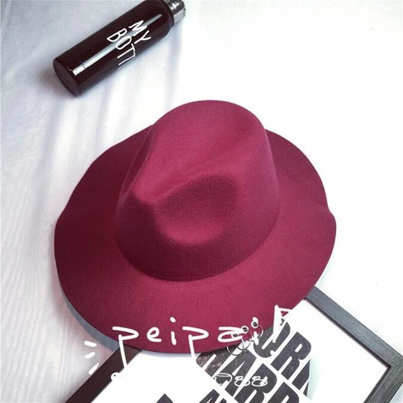 Uued laia äärega tihvtid metallist sõrmused, mustad lameda äärega vildist jazzmüts sügistalvine villased kaablimütsid naistele meestele 