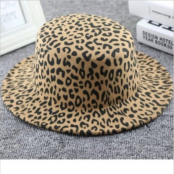 WZCX Модна леопардова плоска горна част Есен Зима Дамска филцова шапка Ежедневна приливна шапка с широка периферия Ретро джаз шапка Шапка за възрастни