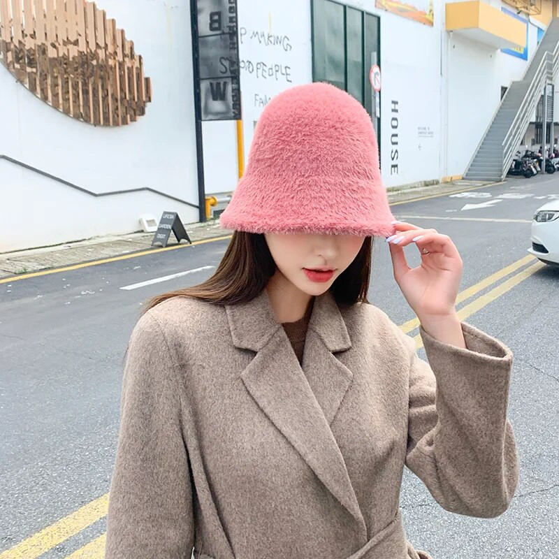 2021. gada jauns modes ziemas sieviešu vienkrāsains truša kažokādas cepure.