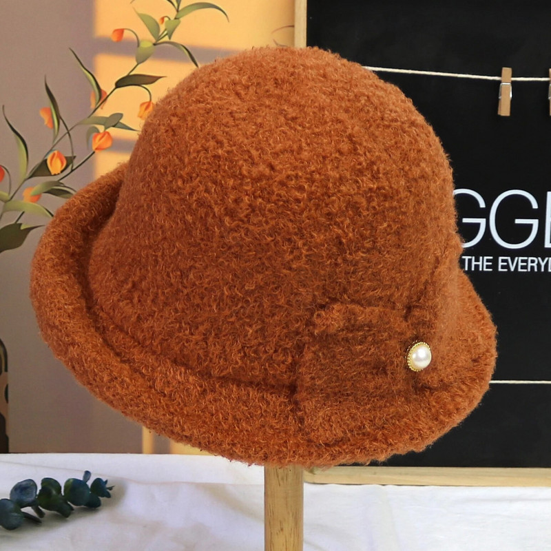 Ziemas kausa cepure sievietēm bieza silta ausu aizsargvāciņa franču vilnas cepure Lady Panama āra pārgājieniem trikotāžas zvejnieka cepure