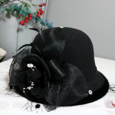 Sieviešu mode Eleganta Fedoras cepure franču stila gleznotāja cepure Cepure Vintage silta ballīte cilindriska cepure Spalvas ziedu ornaments Billycock cepure