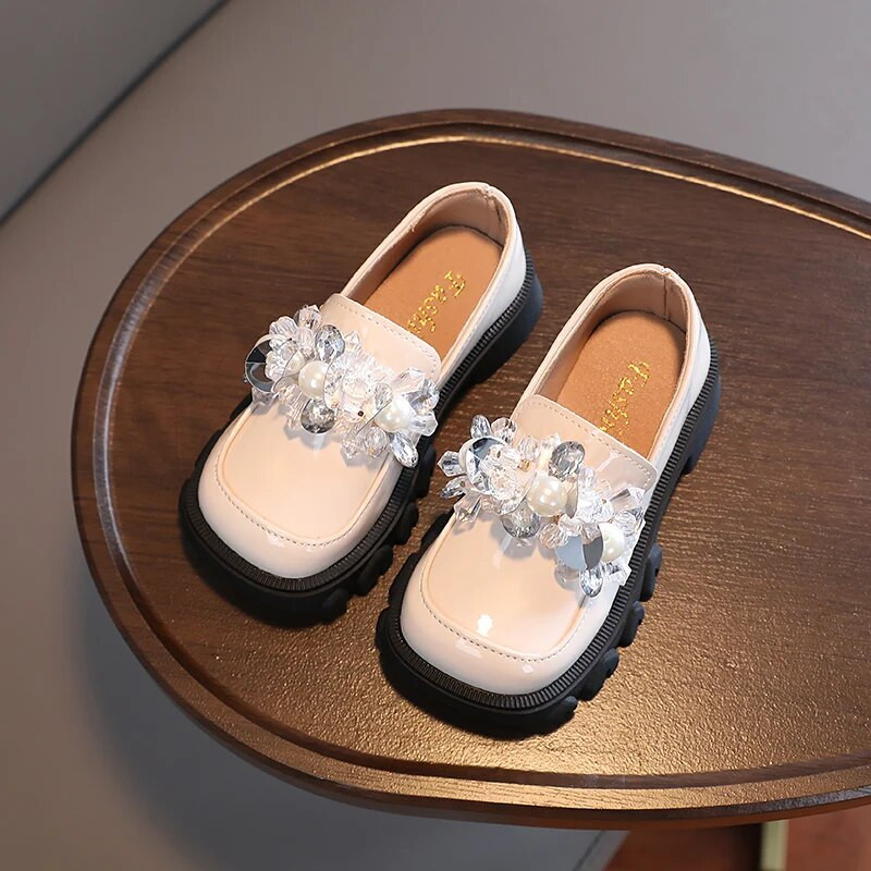 Rudens meiteņu klaipi Platforma ar kristāla pērlītēm Skaisti bērnu ādas apavi trīs krāsās 23-36 zīdaiņu kvadrātveida purngalu bērnu apavi