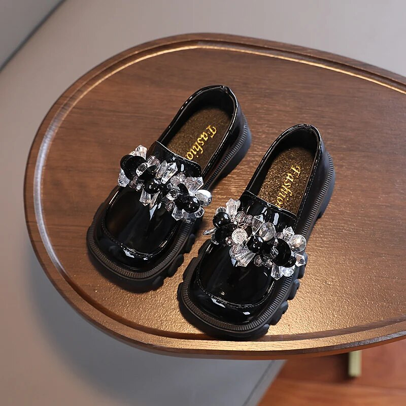 Rudens meiteņu klaipi Platforma ar kristāla pērlītēm Skaisti bērnu ādas apavi trīs krāsās 23-36 zīdaiņu kvadrātveida purngalu bērnu apavi