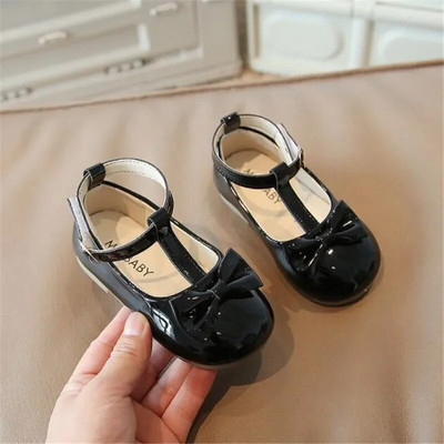 Meiteņu zīdaiņu lakādas apavi Bow Mary Janes ballīte Princeses Apavi bērniem mīksta zole T-veida sarkanas ādas kurpes Studentu dzīvoklis kurpes