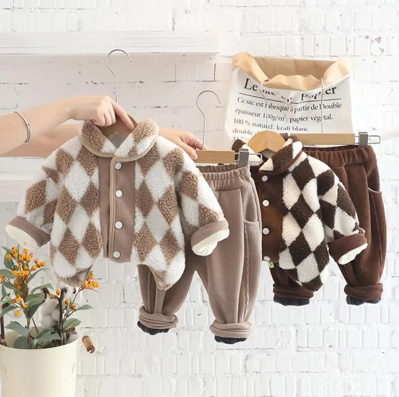 Väikelaste poiste talvised dressid Korea stiilis fliisist paksendatud parkad mantel Ülerõivad ja püksid imikute komplektid lastele beebiriided