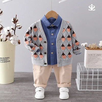 Rudens mazuļa džempera komplekts ar garām piedurknēm 2023. gada jauns zēnu modes briljanta rūtiņu džinsa krekls, jaka, ikdienas trīsdaļīgs komplekts