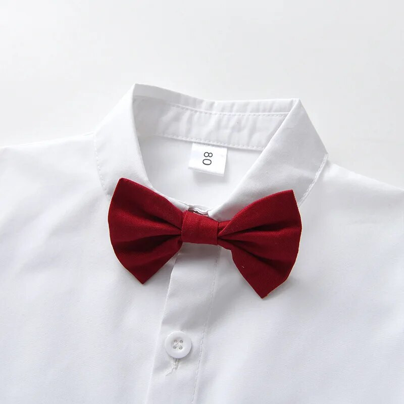 Burvīgs mazs lappuikas tērps, ceremonija, bērnu ballīšu apģērbs.