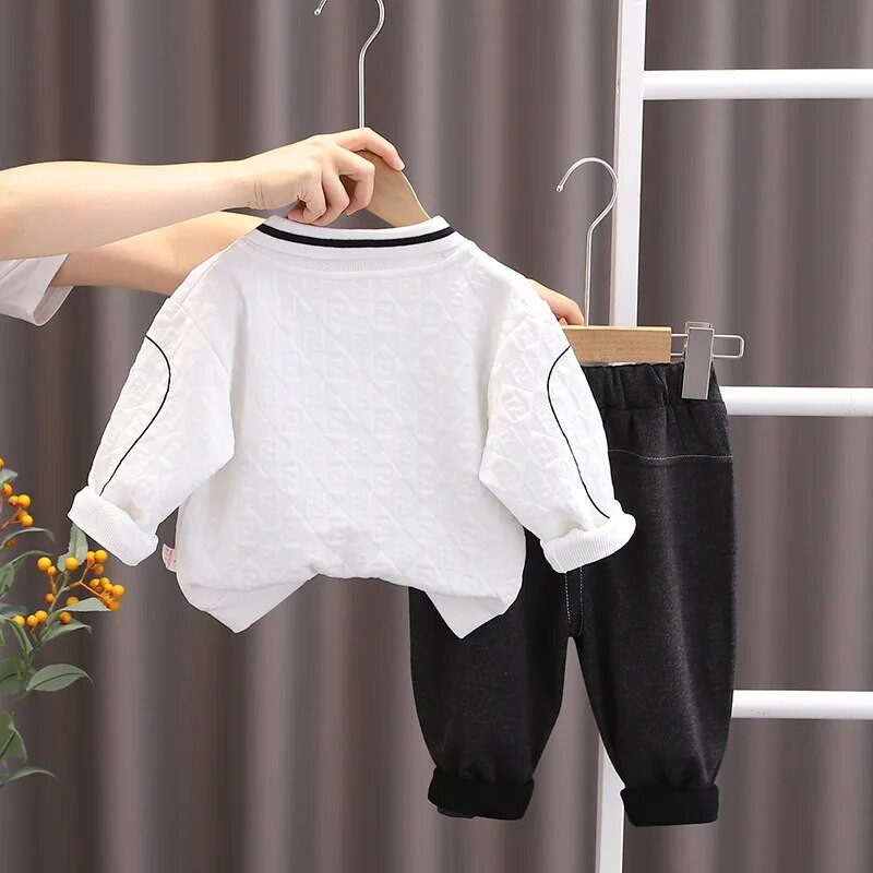 Bērnu rudens kostīmi bērniem multfilmas ar nolaižamu apkakli, garām piedurknēm T-krekli un bikses Dizaineru mazuļa zēnu luksusa apģērbu komplekts