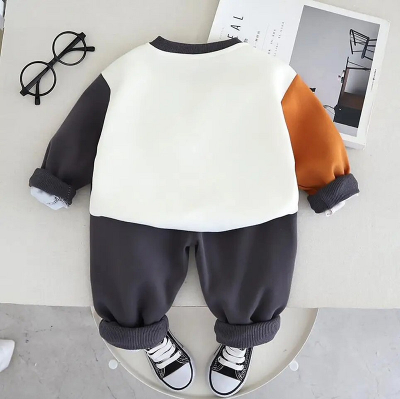 Baby Boy Boutique tērpu komplekts, 2024. gada jauns bērnu apģērbs, multfilma ar apdrukātu O veida kakla izgriezumu, džemperi, džemperi un bikses, bērnu skriešanas tērpi