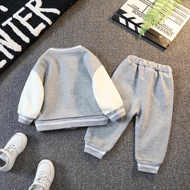 Vaikų berniukų rinkiniai Drabužiai kūdikiams nuo 12 iki 18 mėnesių Animaciniai megztiniai paltai Balti marškinėliai kelnės Vaikiški kostiumai berniukų sportiniai kostiumai