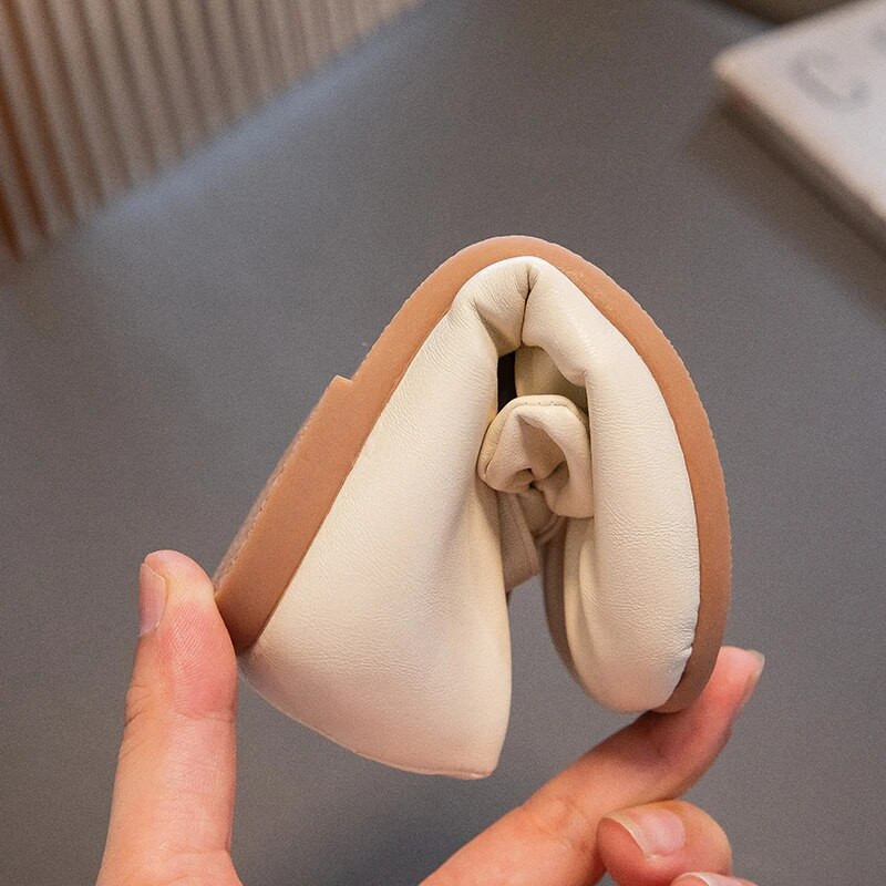 Meiteņu ādas apavi 2023. gada rudenī, ērti, mīksta zole, bērnu ikdienas apavi Modes, vienkārši bantītes princešu apavi, 23.–33. izmērs