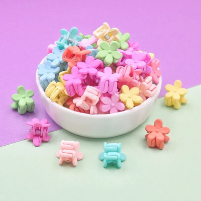 20-60 tk/pakendis segavärvid Mini Butterfly juukseklambrid Juuste kujundamise aksessuaarid Tööriist Plastikust Mini Cute Claw Juukseklambrid Juukseklambrid