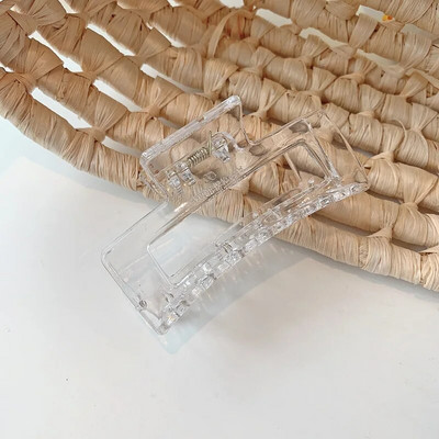 Mattmustad suured juukseküünisklambrid naistele Elegantne akrüülist juuksenõel Barrette krabi juukseklamber Peakate Juukseaksessuaarid tüdrukutele