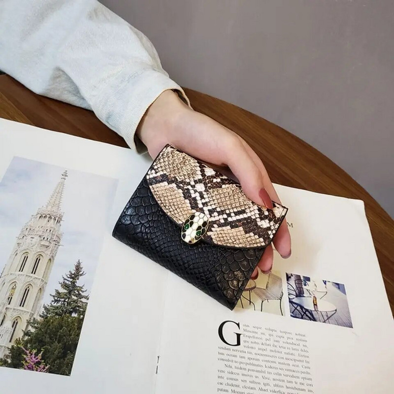 Trīskārši salokāms sieviešu īss maks Mazs, moderns, grezns serpentīns ādas somiņai Sieviešu kāršu soma Sieviešu somiņa Naudas saspraude Maks