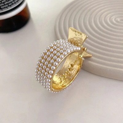 2022. gada jauns Pērļu Rhinestone Hair Claws Meitenes ar augstu zirgaste klips Fiksēta matadata Claw Clip Advanced Sense Matu aksesuāri Galvassegas