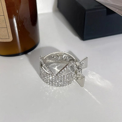 2022. gada jauns Pērļu Rhinestone Hair Claws Meitenes ar augstu zirgaste klips Fiksēta matadata Claw Clip Advanced Sense Matu aksesuāri Galvassegas