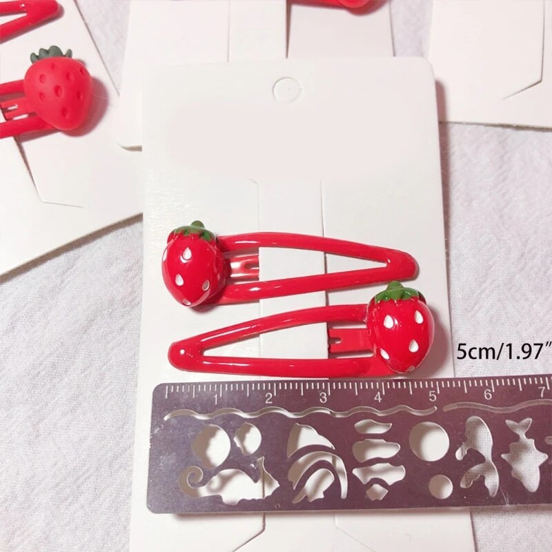 3D zemeņu matu sprādzes neslīdošas multfilmas augļu saspraudes Augļu sveķu sānu skavas Sweet Barrette aksesuāri zirgastes turētājs