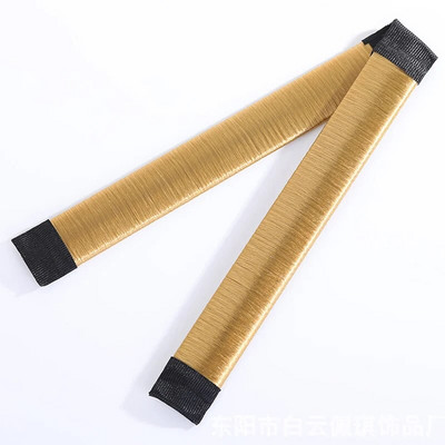 Tüdrukute parukas, lokid