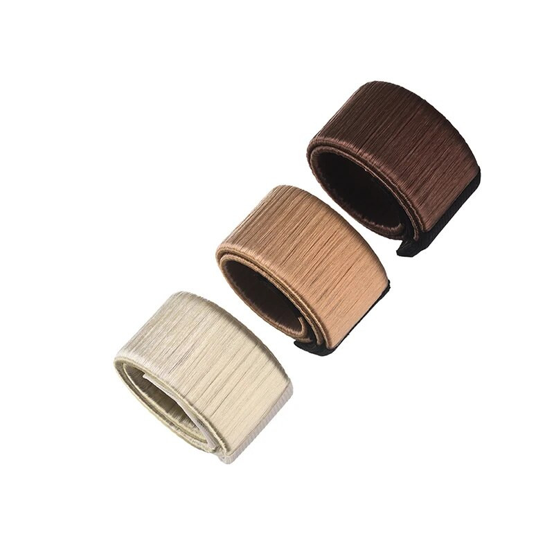 Tüdrukute parukas, lokid