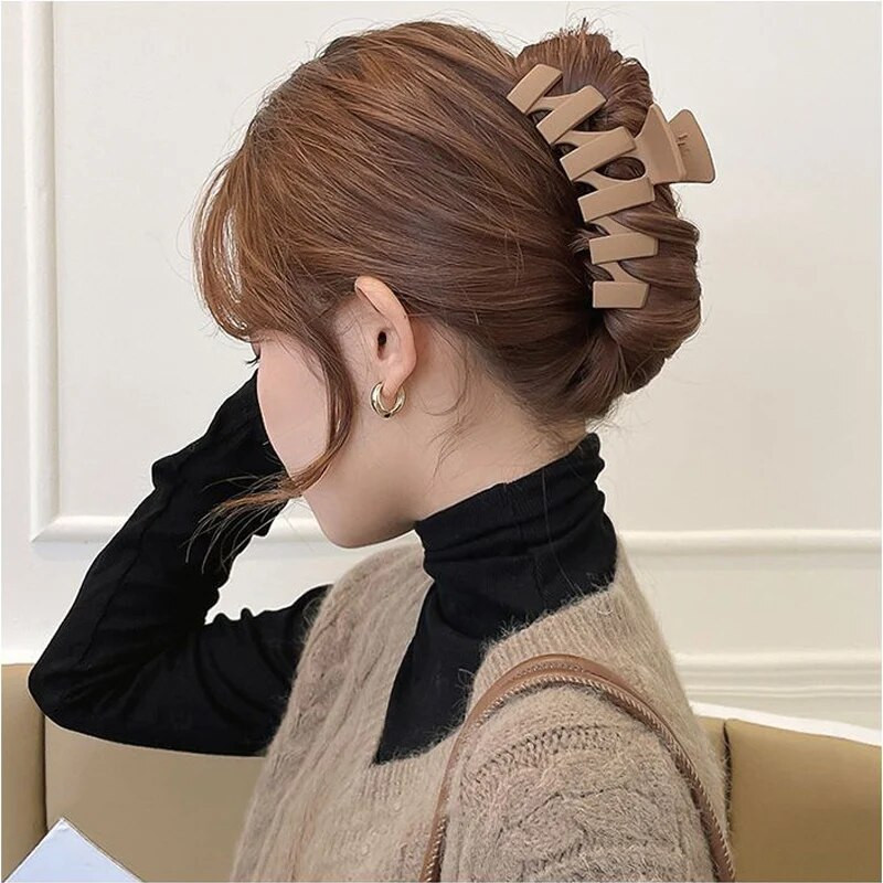 Μόδα Γυναικείες Χρώμα καφέ Μεγάλα νύχια μαλλιών Ακρυλικές φουρκέτες Crab Barrette Κοριάτικο Στολίδι Αξεσουάρ μαλλιών