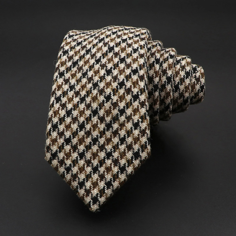 Augstas kvalitātes klasiskas svītrainas 100% vilnas kaklasaites, roku darbs