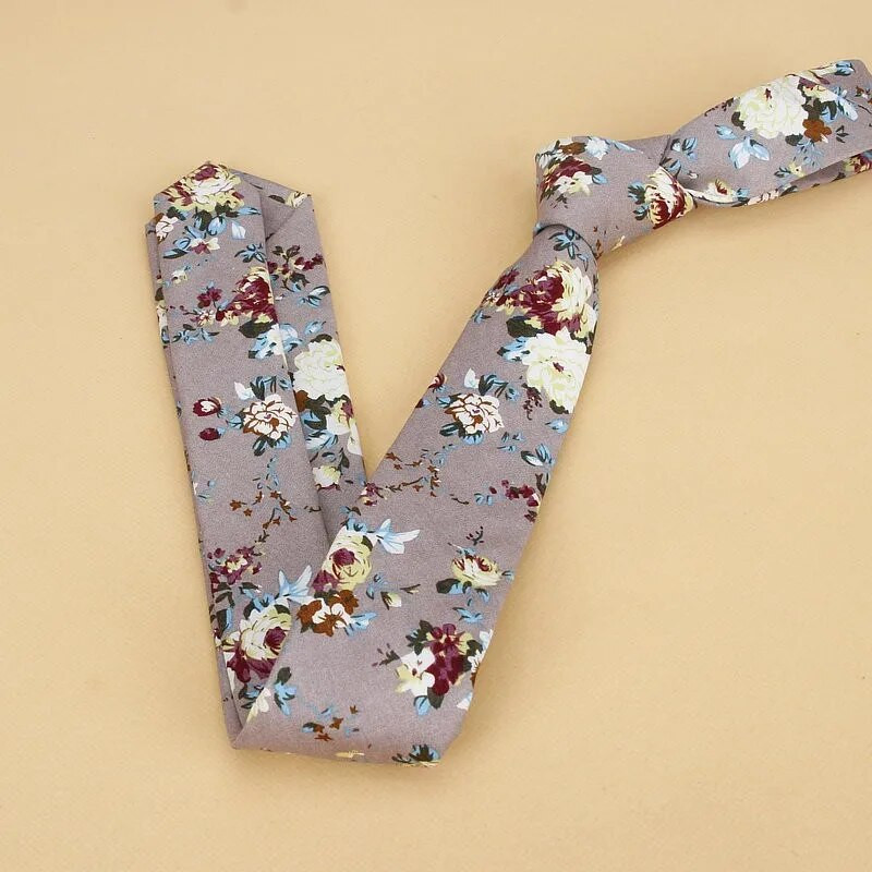 Pilnīgi jauna ziedu kaklasaite vīriešiem šauras gadījuma vīriešu kaklasaites kāzu ballītei, ziedu šauras kaklasaites sievietēm, apdrukātas vīriešu kaklasaites