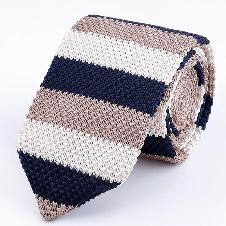 Meeste silmkoelised lipsud vaba aja kolmnurksed triibulised lipsud meestele kootud lips Uus Briti stiilis kõhn kraat peokudumiseks