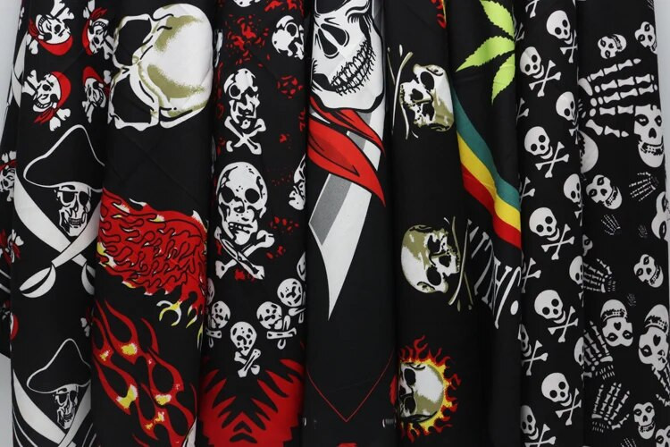 Poliestera pirātu galvaskausa lapas, regeja bandanas vīriešiem hiphopa galvassega galvas lakats sievietēm kakla lakats galvassega kabatlakats