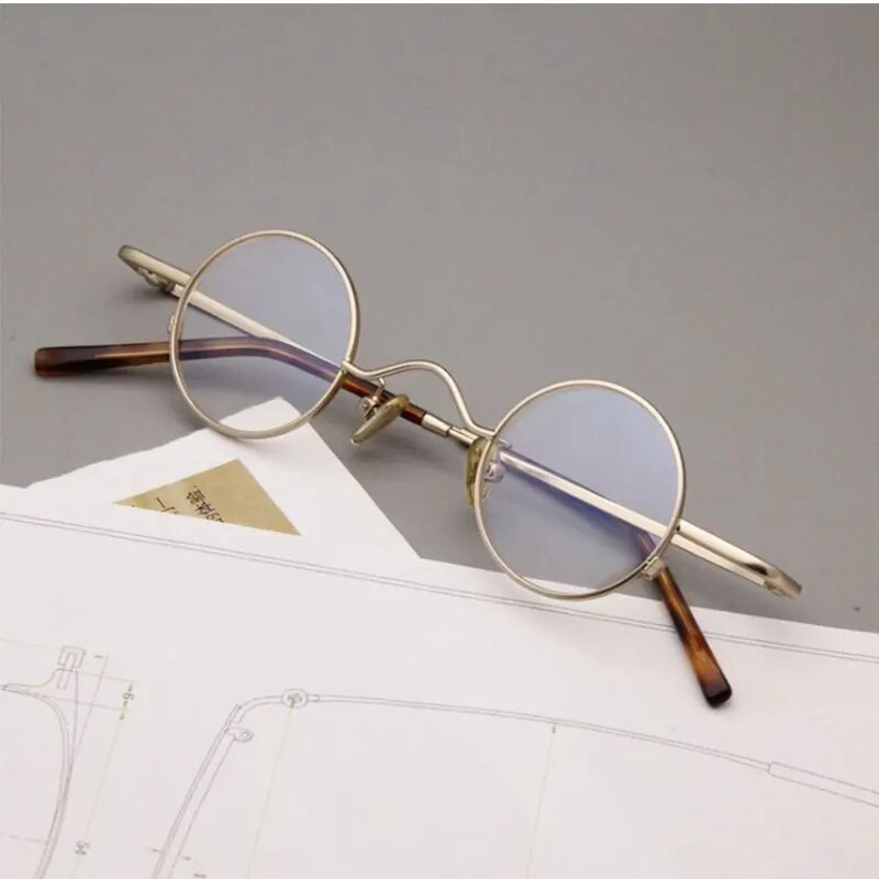 Kvaliteetsed vintage ümmargused luksuslikud puhtast titaanist optilised prillide raamid meeste naiste mood arvutiprillid 50330