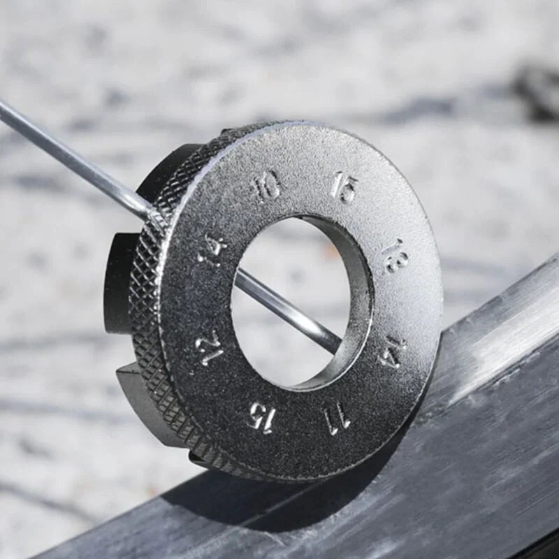 Jalgratta kodaraga nipli mutrivõti 8-suunaline soonega jalgratta velje reguleerija mutrivõti tsingitud remonditeenus Mtb tööriista võtmetarvikud