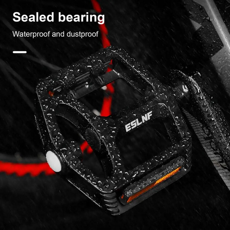 Bez piepūles pedāļu pedāļi Led Light velosipēdu pedāļi Viegli, augstas stiprības neslīdošs dizains ērtai uzstādīšanai uz universālā