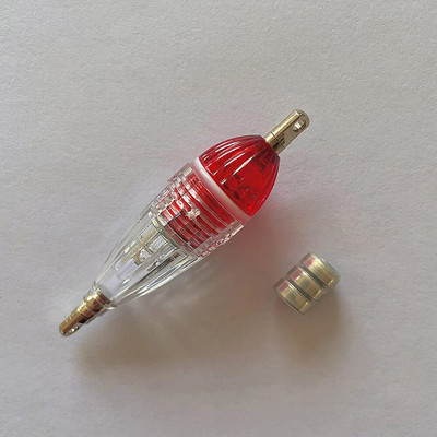 Makšķerēšanas gaismas Makšķerēšanas lampa zemūdens ar baterijām ar āķa ierīci Ātrās zivju lure gaismas LED gaismas Lure zivis