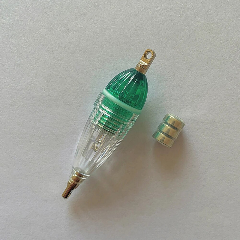 Makšķerēšanas gaismas Makšķerēšanas lampa zemūdens ar baterijām ar āķa ierīci Ātrās zivju lure gaismas LED gaismas Lure zivis