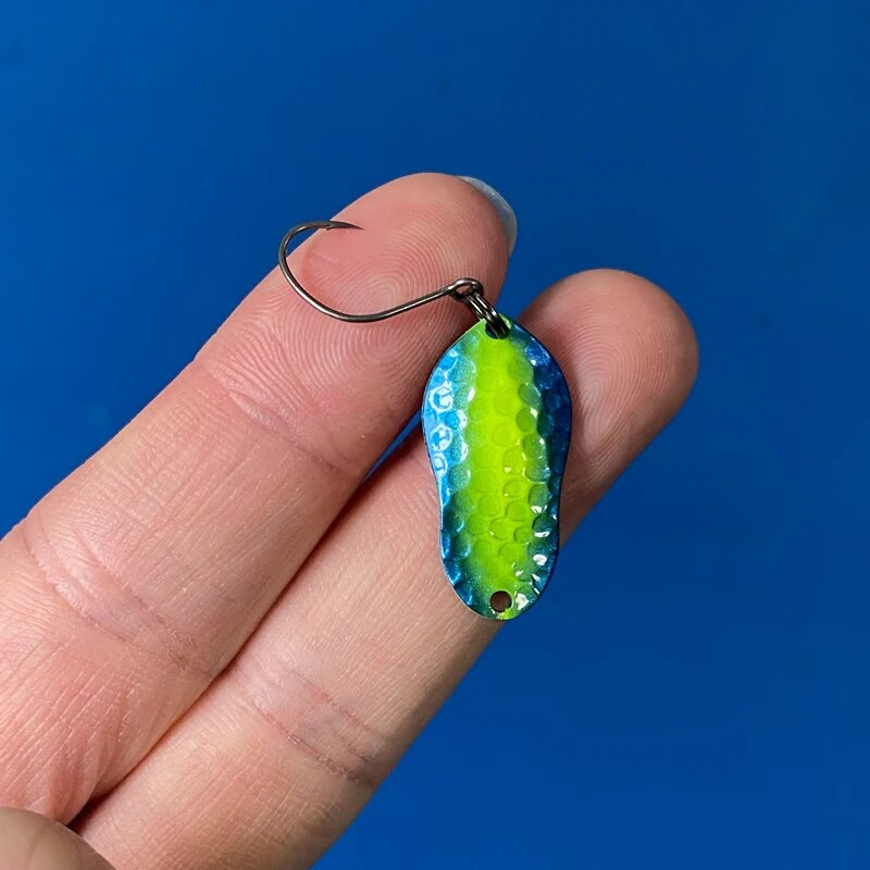 Vadības makšķerēšanas mānekļi PENTA NITRO 2.1g 25mm krāsains karotes ēsma misiņš vara metāla straumes zvejas māneklis forelei asari