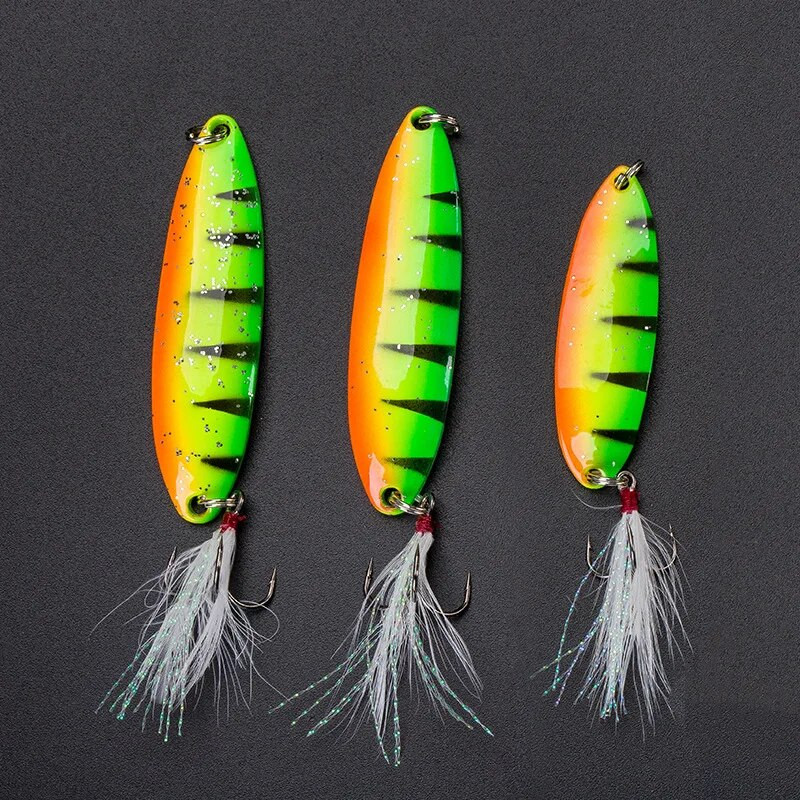 Vikerkaare metallist lusikas peibutis 5g/9g/13g/18g/21g merevee kalapüügi lant sulgede litritega Noise uppumissööt karpkalapüügiks