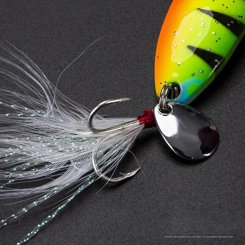 Vikerkaare metallist lusikas peibutis 5g/9g/13g/18g/21g merevee kalapüügi lant sulgede litritega Noise uppumissööt karpkalapüügiks
