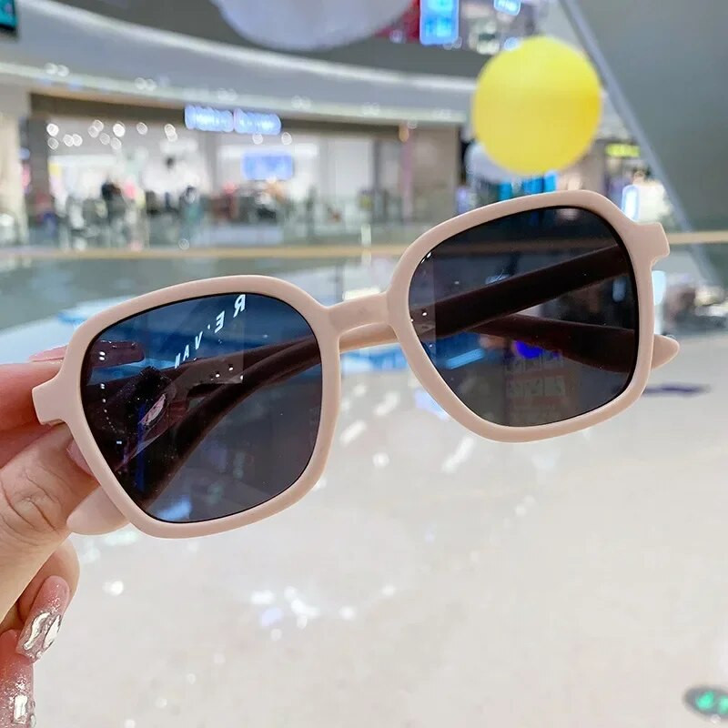 Jaunas modes bērnu saulesbrilles kvadrātveida bērnu saulesbrilles zēnam meitenei stilīgas aizsargbrilles bērnu studentu brilles ballītes brilles UV400