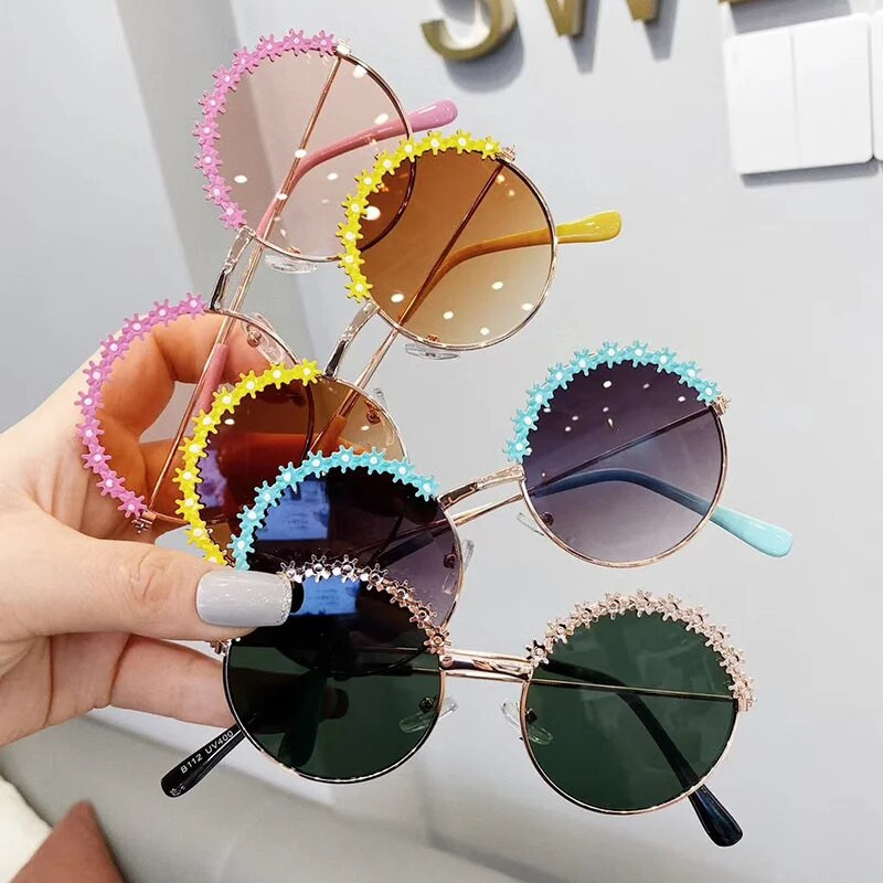 SHENGMEIYU Apaļas bērnu saulesbrilles Flower Baby Children Shades Saulesbrilles Meitenes Jauki pusrāmis metāla brilles UV400