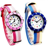 Poisid Tüdrukud Lapsed Lapsed Õpilased Värvilised lõuendikangast Rihmad Moekingitused Kvarts Käekellad Kell Õppe Käekellad