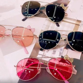 Bērnu brilles brīvā dabā Klasiskās meiteņu priekšgala saulesbrilles metāla ietvars bērnu brilles ballīšu brilles jauka stila saulesbrilles