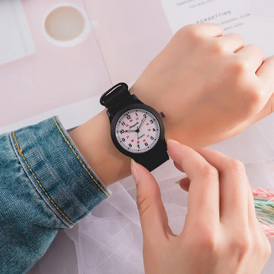 Djeca Dječaci Djevojčice 24-satni platneni svjetleći pokazivač Kvarcni ručni satovi Djeca studenti Vodootporni satovi za djevojčice Dječaci Relojes