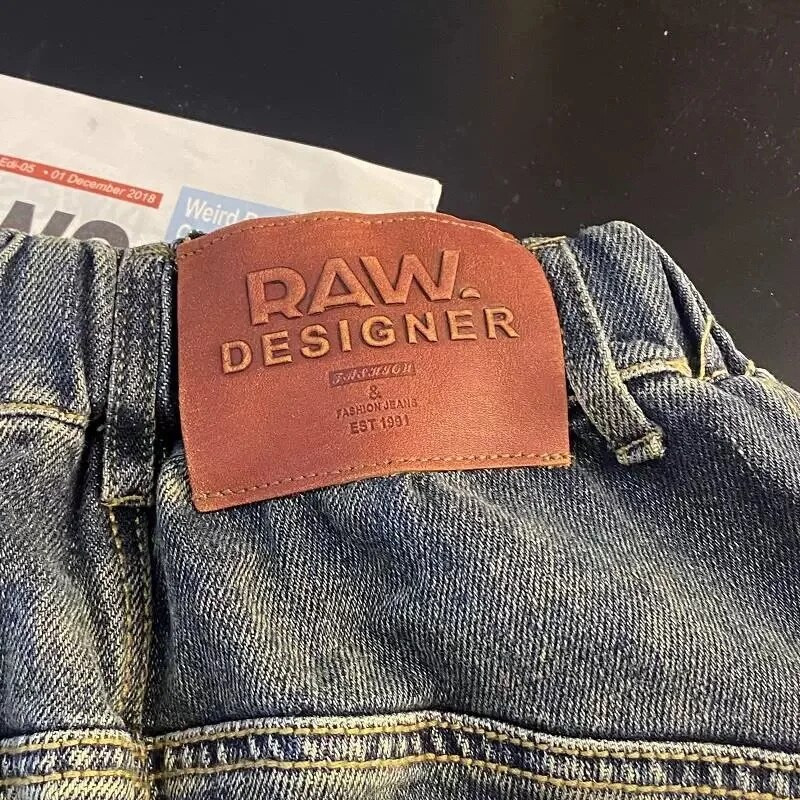 Dječja odjeća Traperice za dječake 2023. Nove jesensko-zimske mekane ležerne jednostavne dječje moderne traper hlače pune dužine s elastičnim strukom